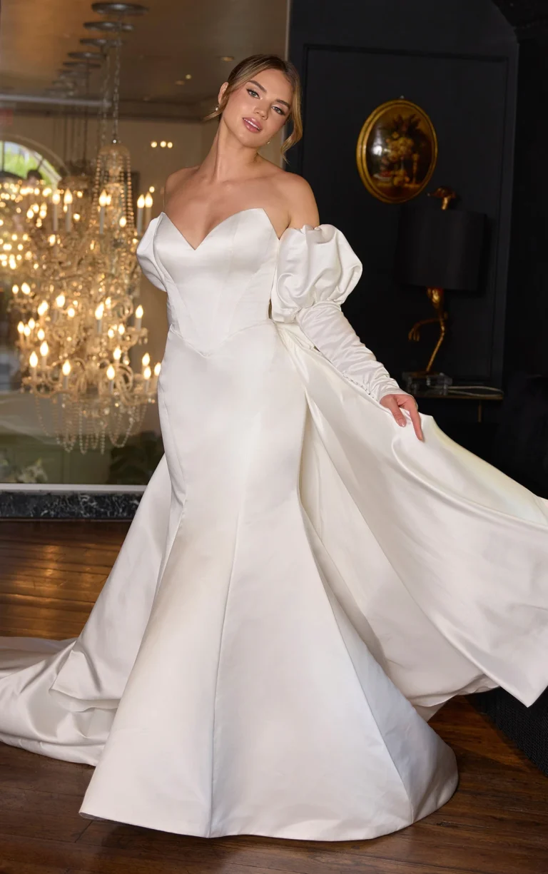 Suknia ślubna typu fit & flare bez ramiączek z satyny Grand Satin z kokardą z tyłu