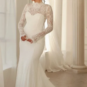 Suknia ślubna vintage koronkowa z wysokim dekoltem z odkrytymi plecami fit & flare z rękawami