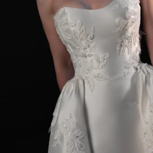 Suknia ślubna bez ramiączek fit & flare z odpinaną spódnicą