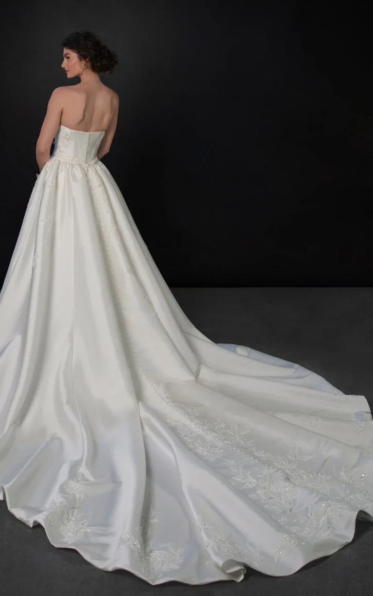 Suknia ślubna bez ramiączek fit & flare z odpinaną spódnicą